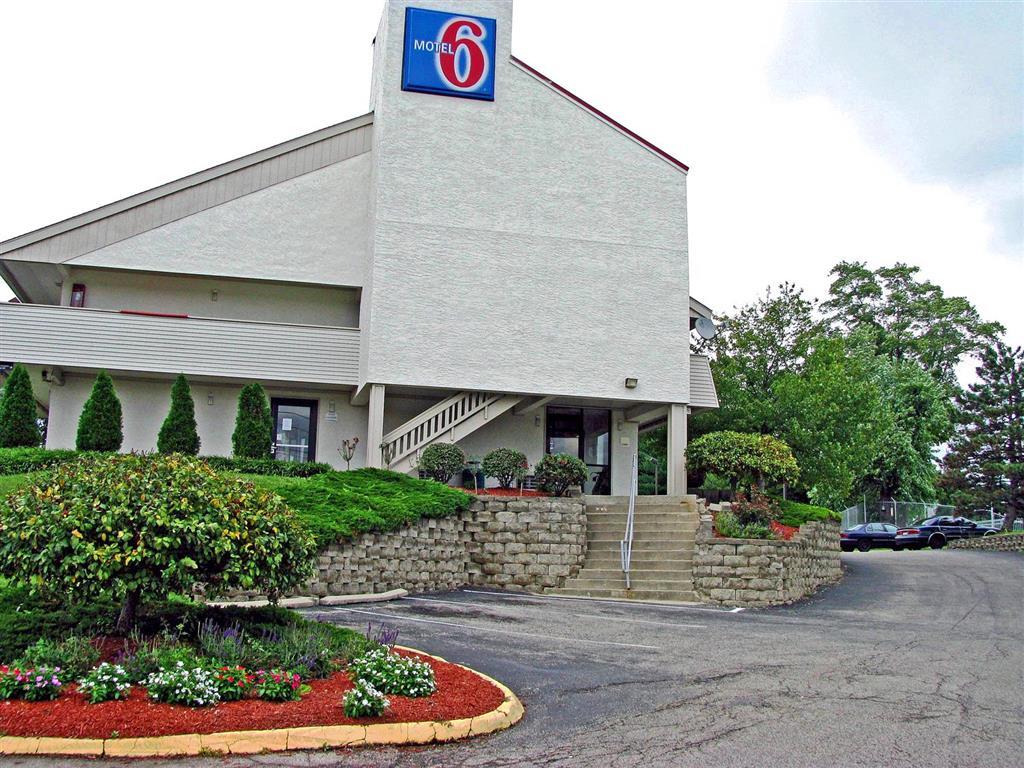 Days Inn By Wyndham Cincinnati I-71 Silverton Экстерьер фото